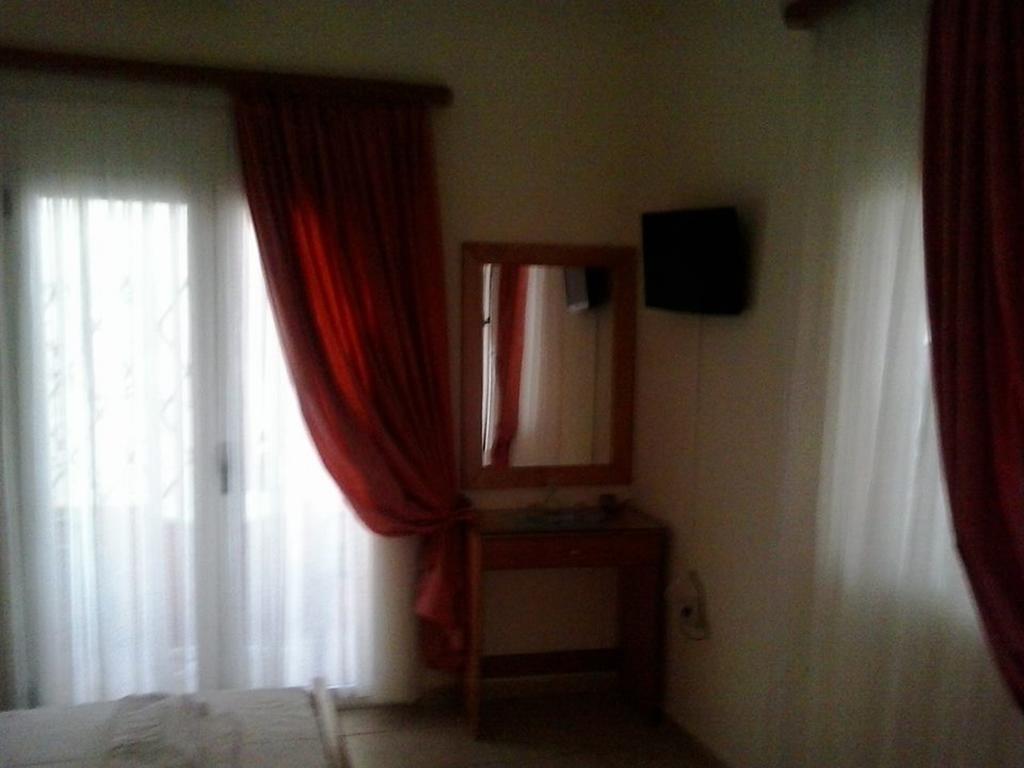 Gradma Katina Apartment Platanias  Room photo
